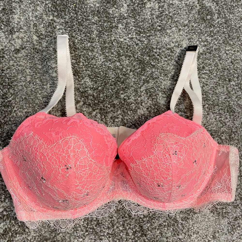 Victoria’s secret bra